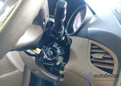 2013 Hyundai Elantra Gls/Limited z USA, uszkodzony, nr VIN 5NPDH4AE4DH179230